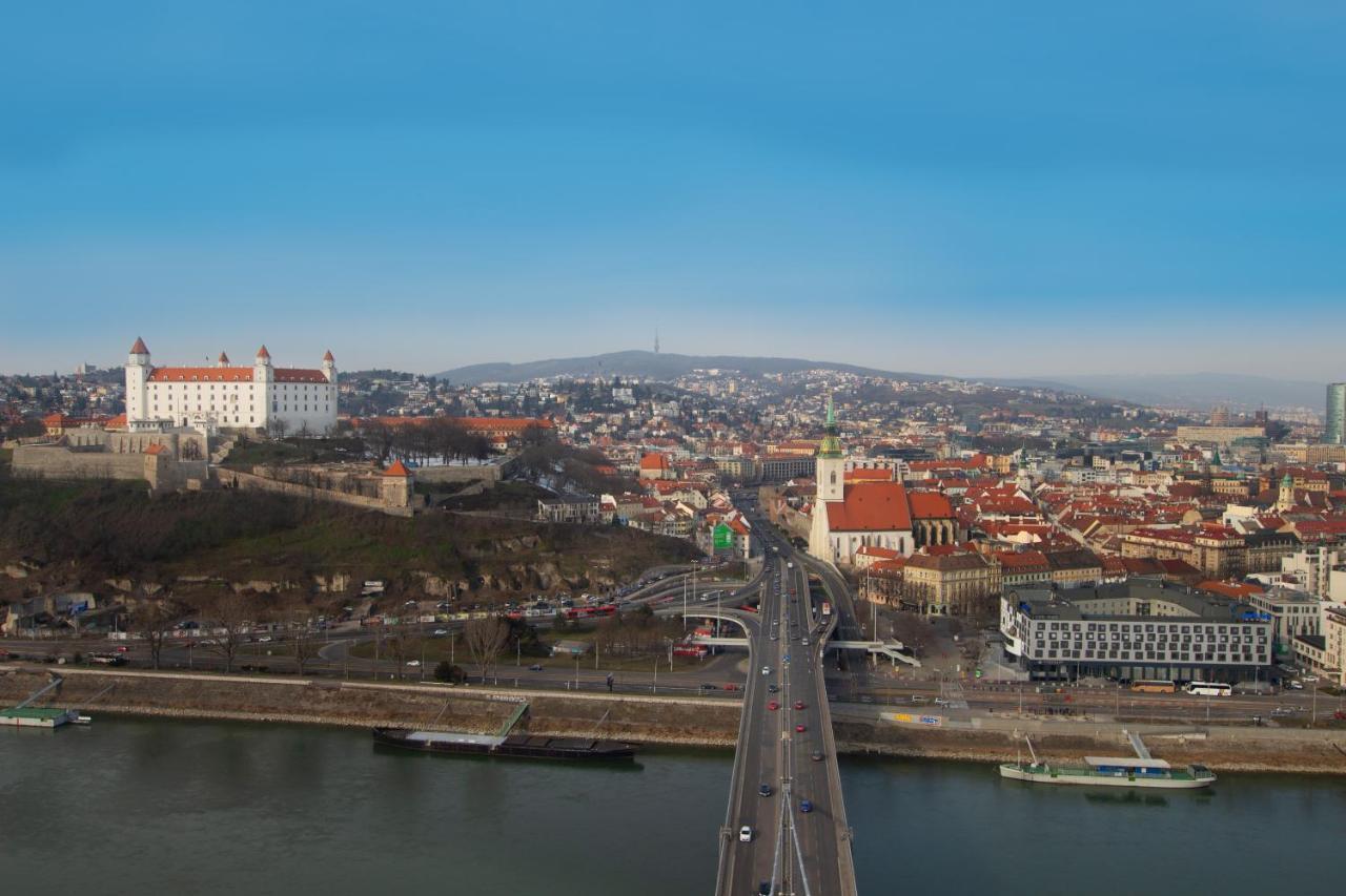 Safestay Bratislava Presidential Palace Zewnętrze zdjęcie